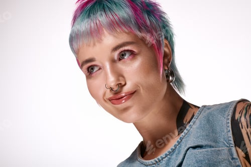 Preview: Colorful hair and vibrant style define youth culture in modern beauty expression