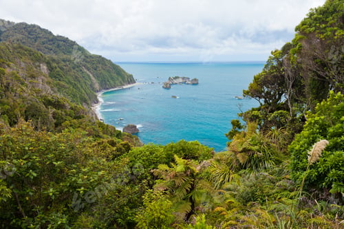 Preview: Tasman Sea at West Coast of South Island of NZ
