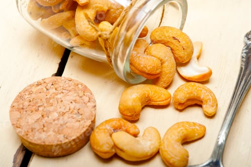 Preview: cashew nuts on a glass jar