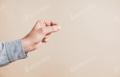 Preview: Emty hand holding gesture