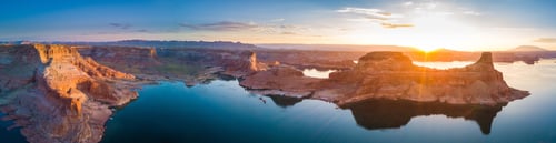 Preview: Breathtaking Panorama of Rock Formations at Sunrise