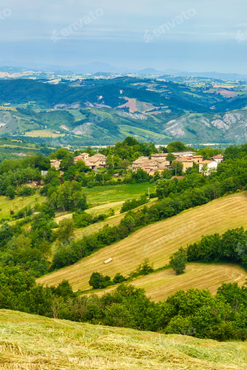 Preview: Rural landscape near San Polo and Canossa, Emilia-Romagna