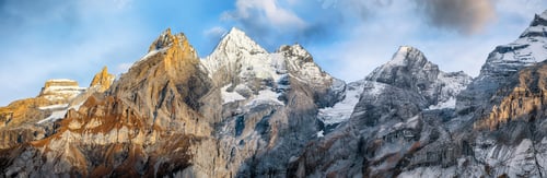 Preview: Spectacular autumn view Bluemlisalp summit