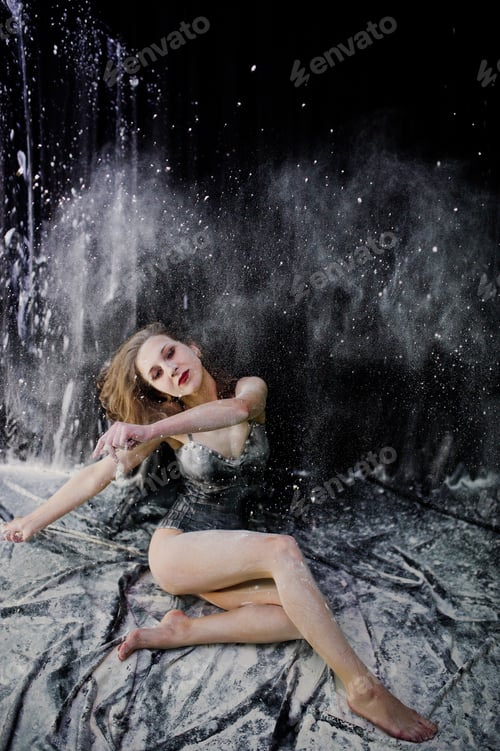 Preview: Girl dancer