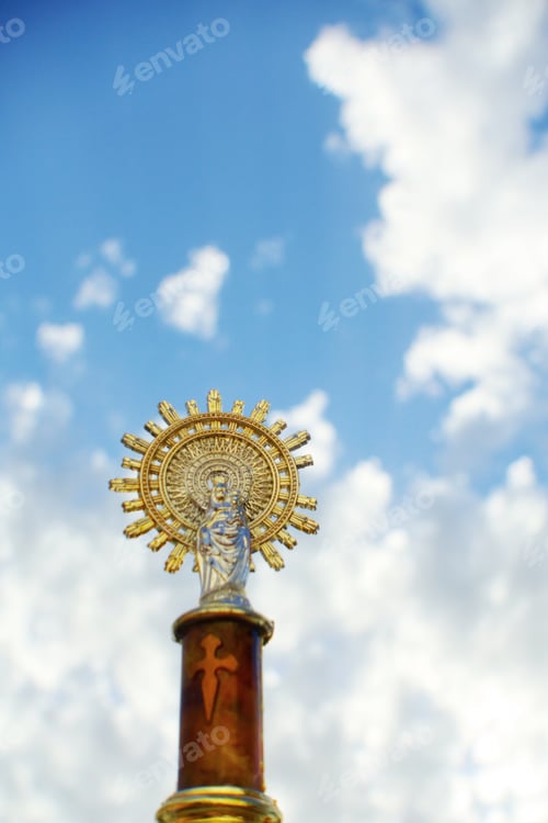 Preview: Virgin and background sky.