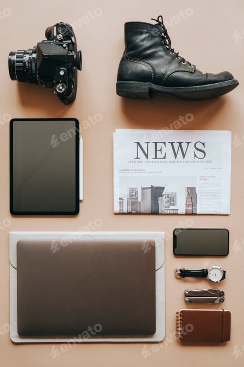 Preview: Digital device mockup with daily essentials set
