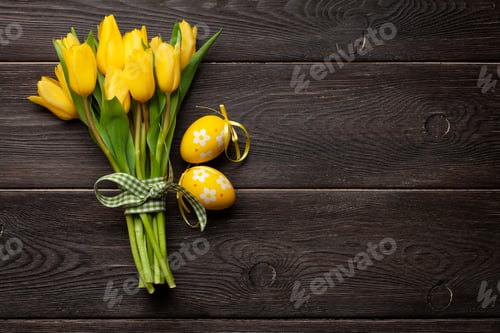 Preview: Easter greeting card with tulips and eggs