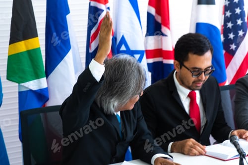 Preview: Businessmen are negotiating international trade.