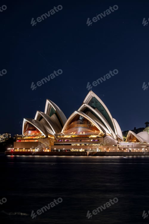 Preview: Sydney Opera House under clear sky