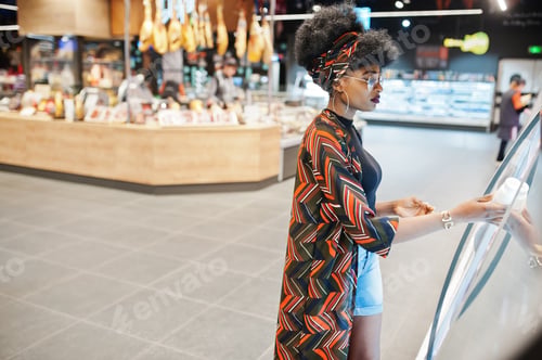 Preview: Africans at supermarket
