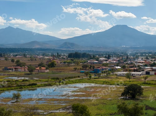 Preview: Scenic view of Gomez Farias, Michoacan, Mexico