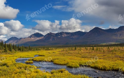 Preview: Mountains in Alaska