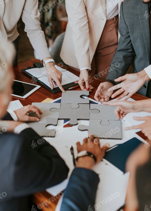 Preview: Business people on a meeting