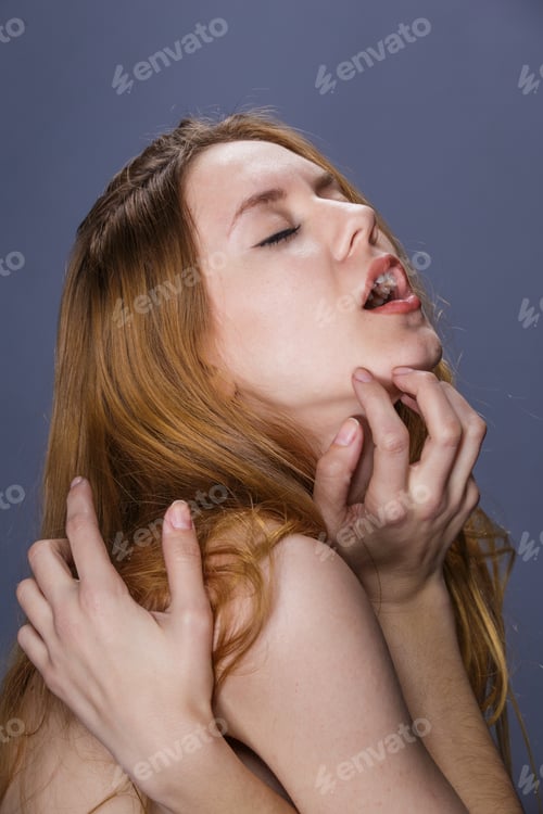 Preview: Face portrait of a young woman