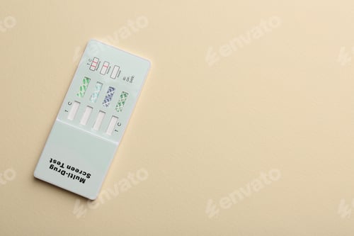 Preview: Multi-drug screen test on beige background, top view. Space for text