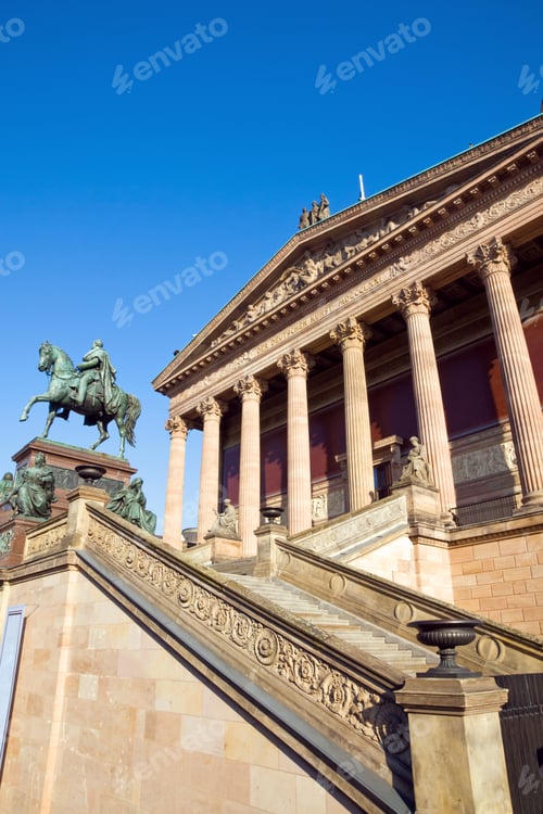 Preview: Berlin landmark Old Nationalgallery