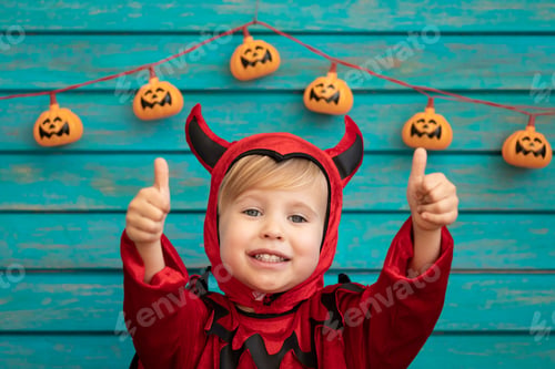 Preview: Happy child dressed Halloween costume
