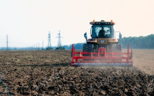 Preview: yellow tractor