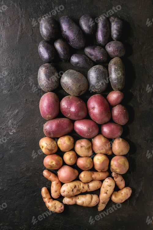 Preview: Variety of raw potatoes