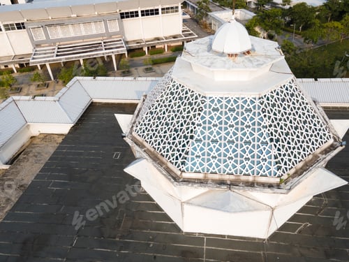 Preview: Editorial - Cyberjaya mosque