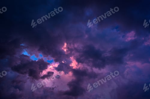 Preview: dark clouds before a thunder-storm