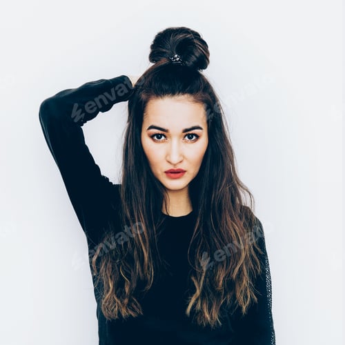 Preview: Beautiful Woman Posing with Hands Behind Head