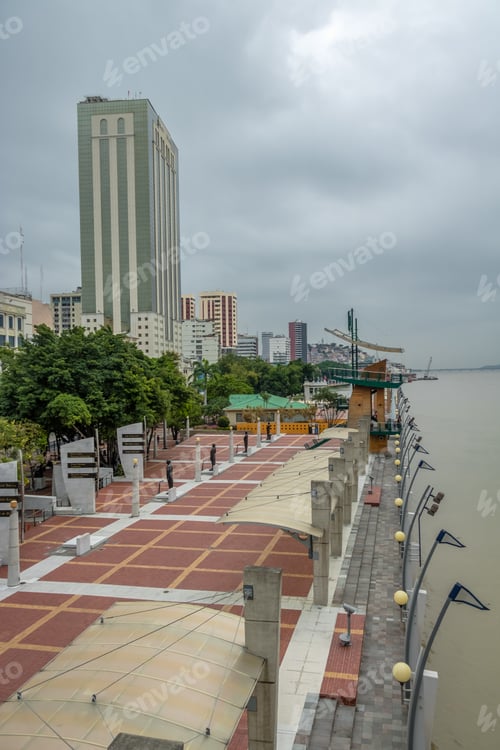 Preview: View of Malecon 2000 waterfront promenade - Guayaquil, Ecuador