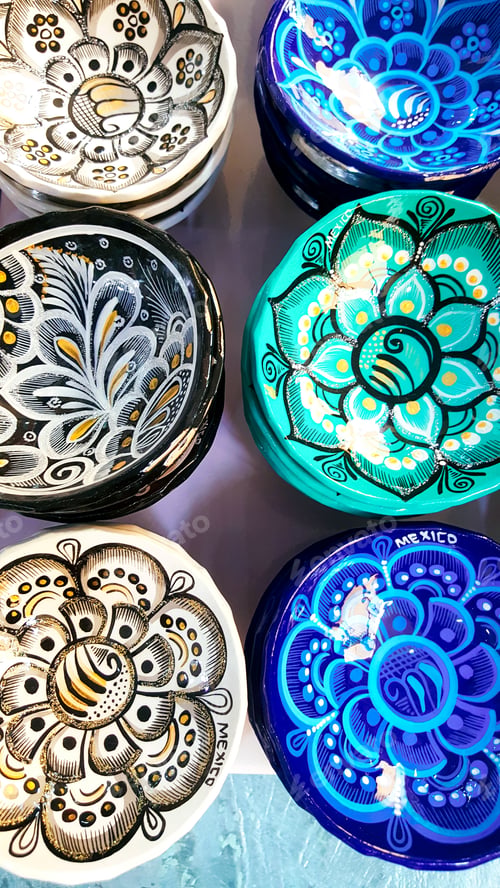 Preview: hand craft mexican pottery with many colors