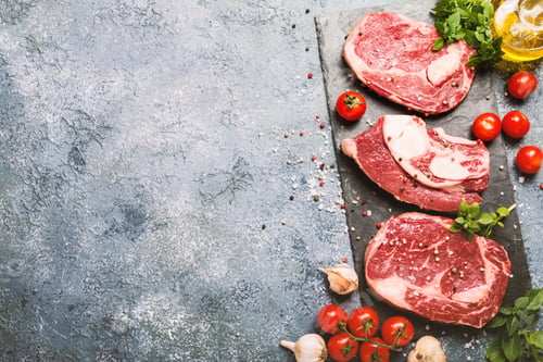 Preview: Raw beef meat and vegetables