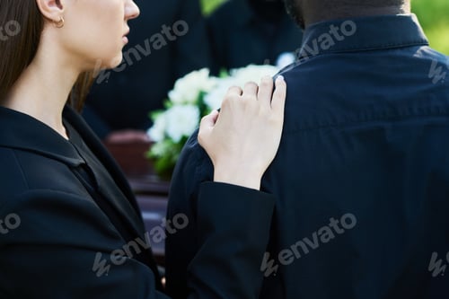 Preview: Close-up of young supporting woman consoling her grieving friend