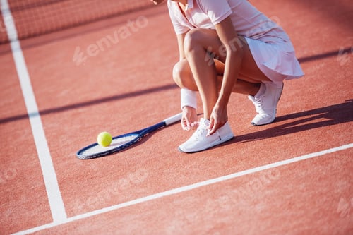 Preview: Girl playing tennis