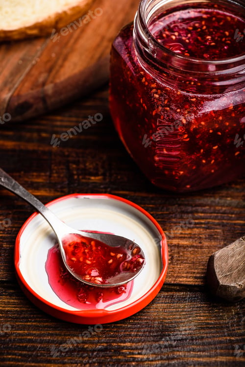 Preview: Jar of homemade raspberry jam