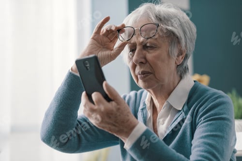 Preview: Senior woman having vision problems