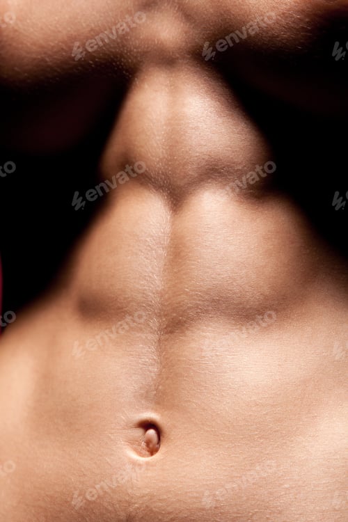 Preview: Closeup of sporty belly of woman