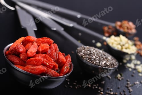 Preview: Superfoods in measuring spoons