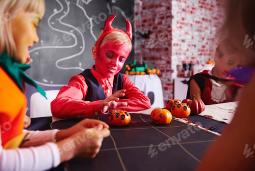 Preview: Kids enjoying at halloween party
