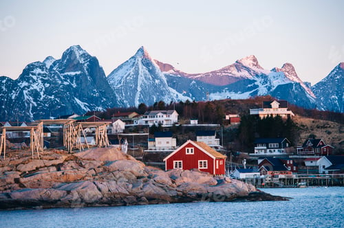 Preview: The fishing village of Reine, Lofoten, Norway