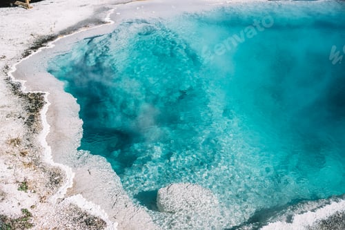 Preview: Hot spring in Yellowstone National Park