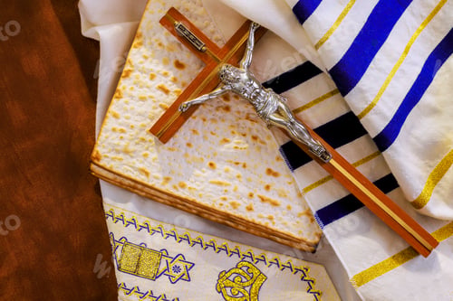 Preview: Crucifix on tallit prayer shawl traditional matzah religious symbols for Passover