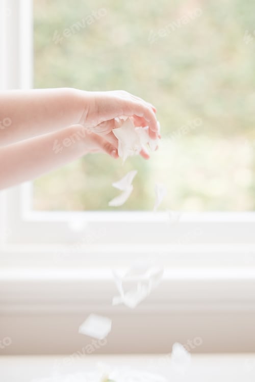 Preview: Child with petals