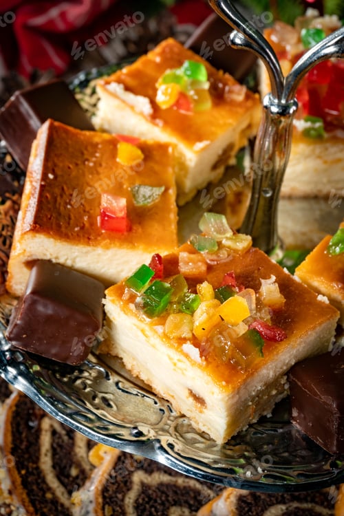 Preview: Various sweet cakes.