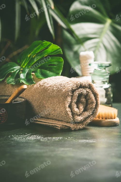 Preview: SPA composition on tropical background, close up