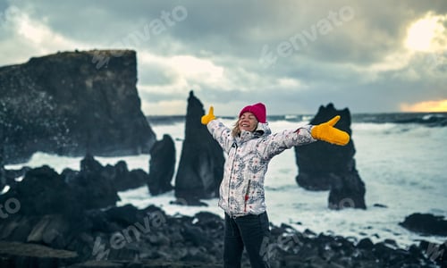 Preview: Travel to a cold snowy country