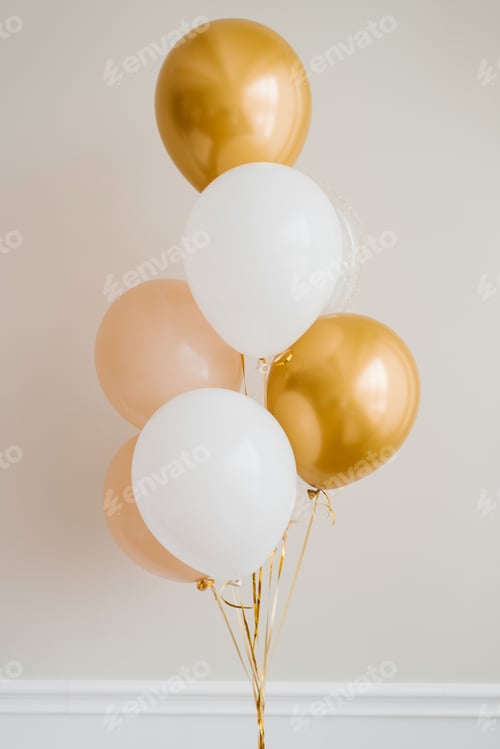 Preview: Festive balloons in gold, pink and white in a bouquet
