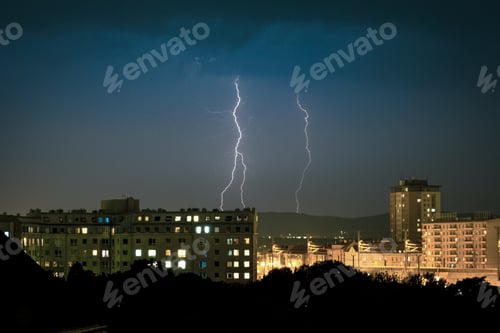 Preview: Lightning strike in the city of Vienna