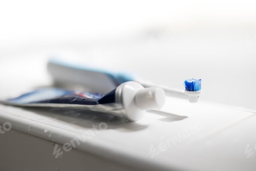 Preview: Brushing teeth