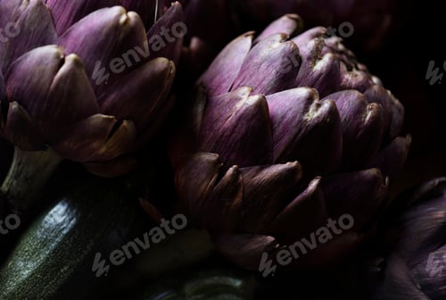 Preview: Closeup of a fresh artichoke