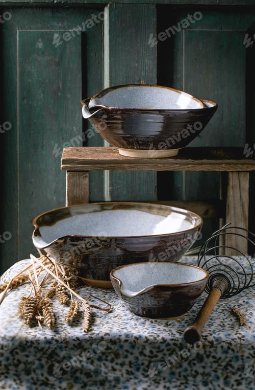 Preview: Set of empty craft ceramic whisking bowls
