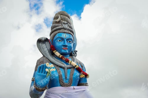 Preview: A statue of a Hindu deity in Mauritius