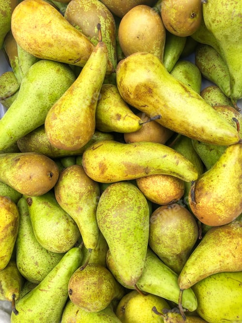 Preview: Top view of fresh pears